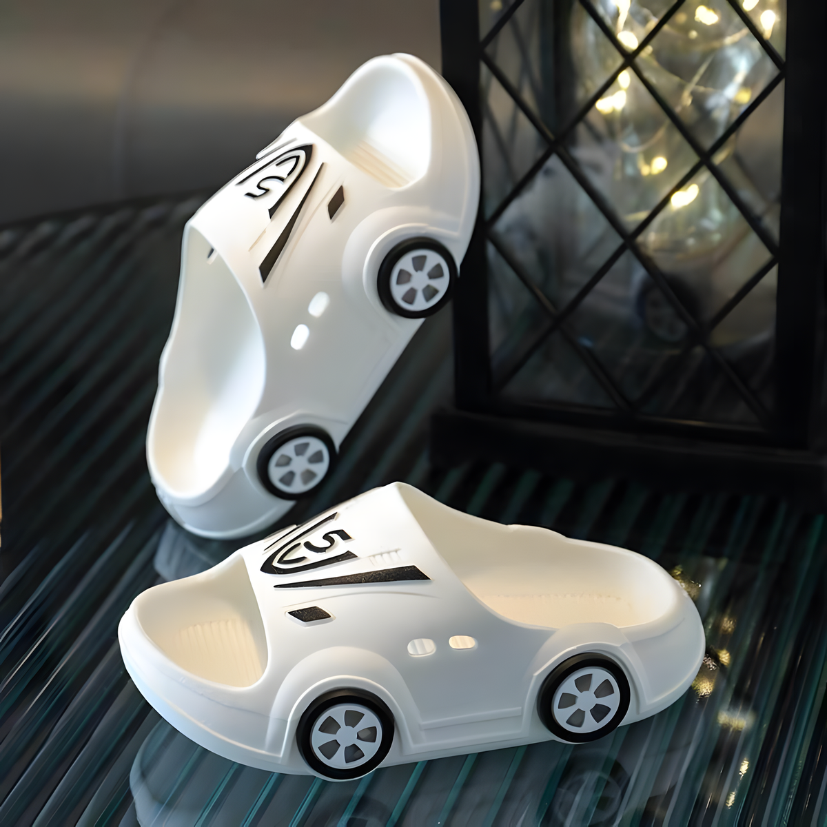 Light-Up Car Slippers for Kids/ Lichtgevende Kinderpantoffels
